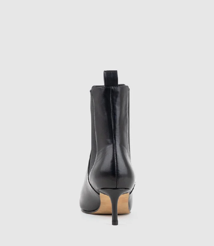 ZIRIA55 Pointed Boot with Gusset in Black Calf