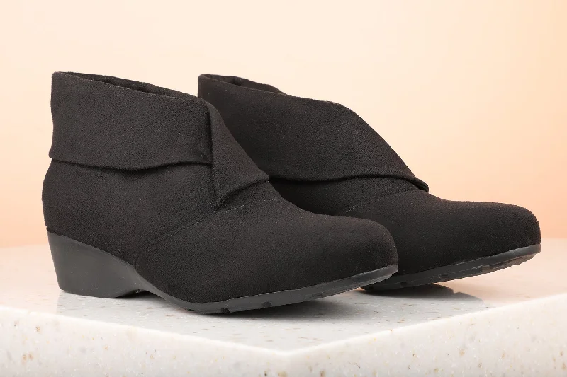 Women Black Wedge Heel Regular Boots