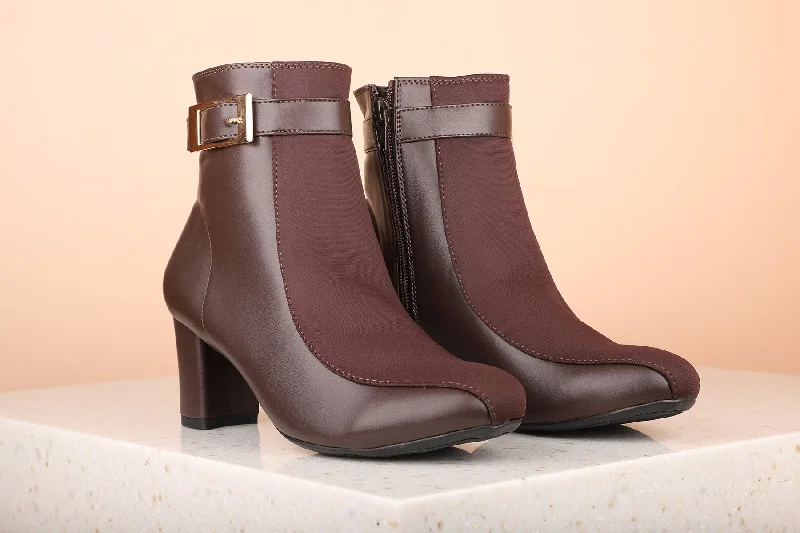 Women Brown Solid Heeled Boots