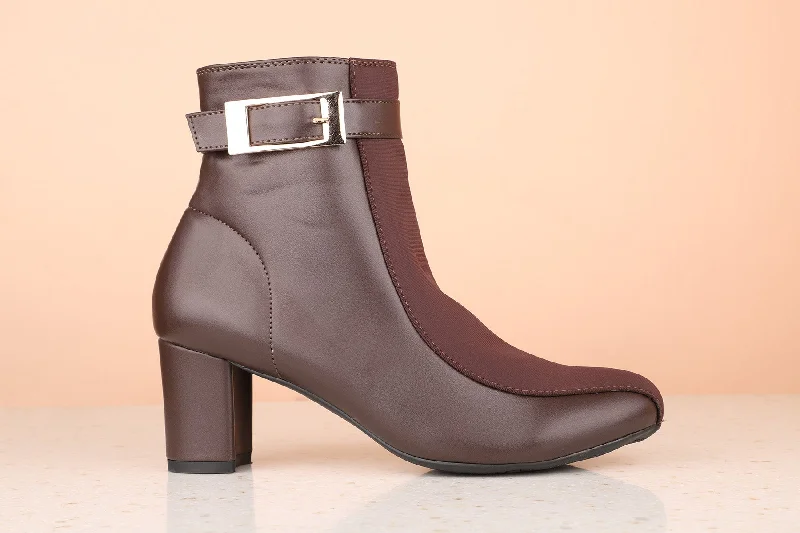 Women Brown Solid Heeled Boots