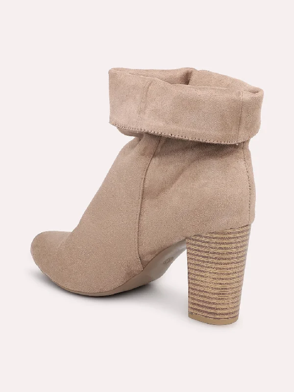 Women Chikoo Solid Heeled Boots